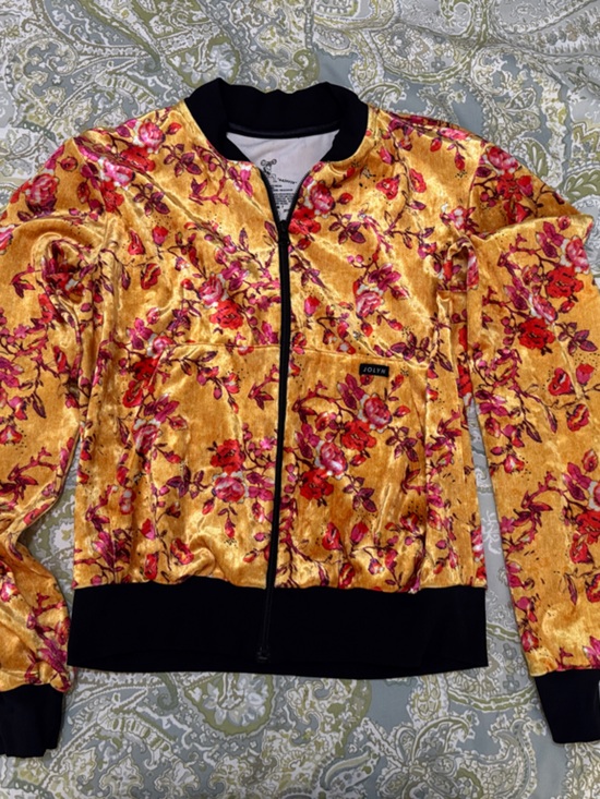 Jolyn Clothing Other - JOLYN VINTAGE GRIFFAN Floral Velvet Bomber Jacket - Gold with Pink Floral